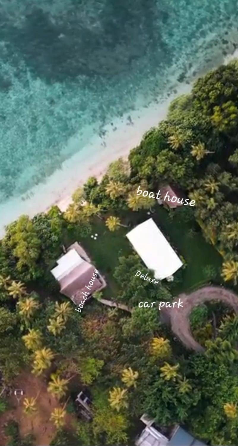 Whispering Palms - Absolute Beachfront Villas Port Vila Exterior photo